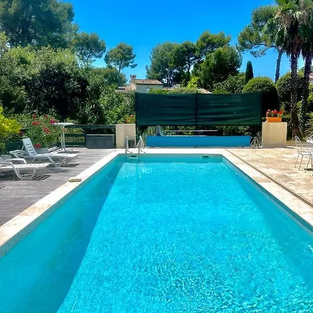 בית הארחה Villa La Rose אנטיב